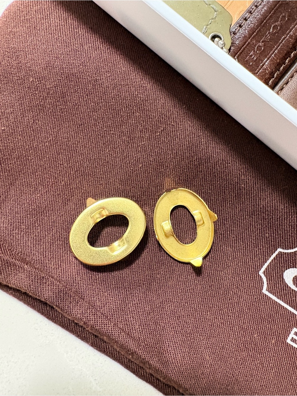 Vintage Coach 100% Solid Brass Turnlock Replacement Hardware Faces (Set of 2) - Picture 6 of 15